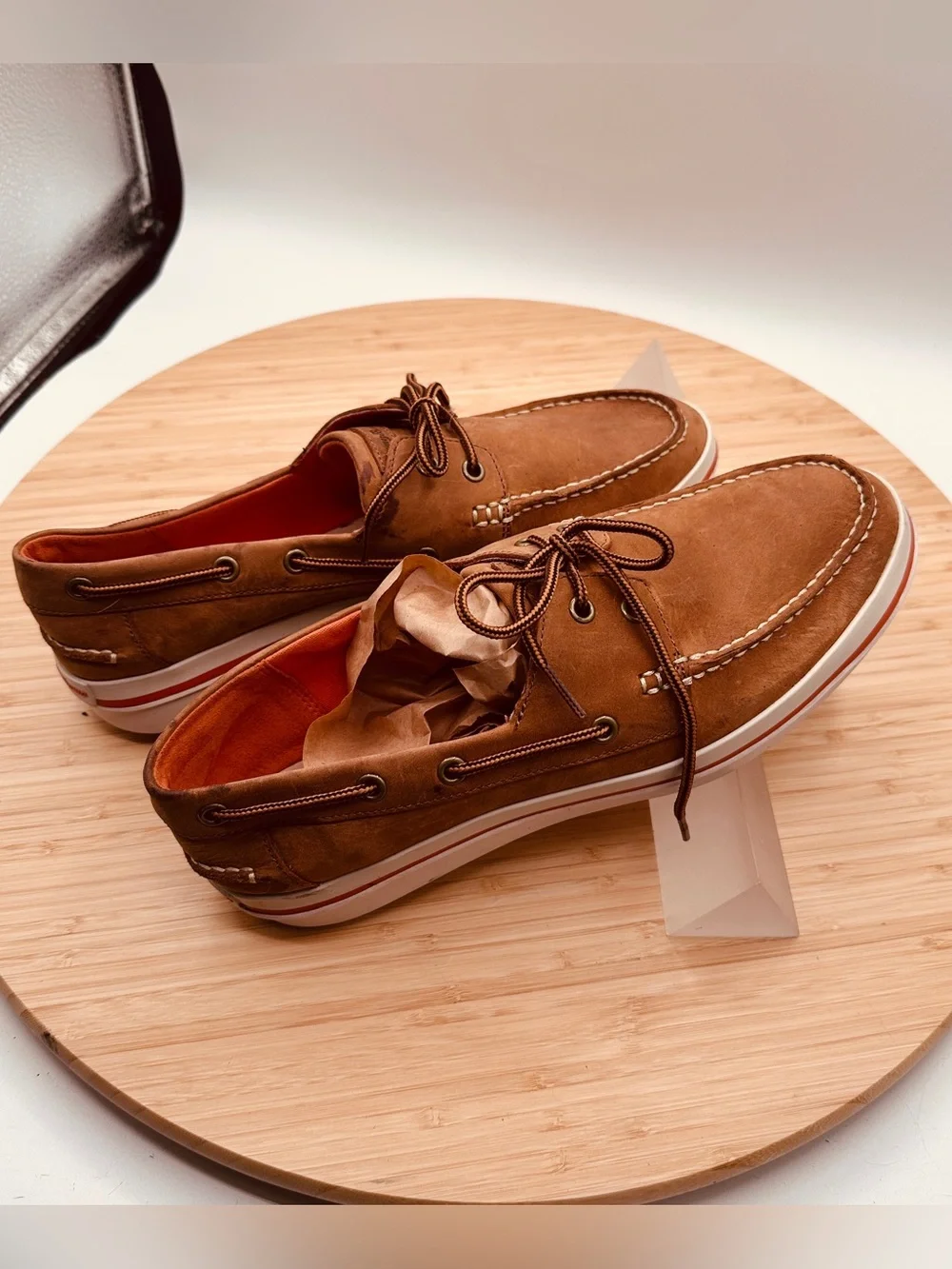 Tommy Bahama Relaxology Rester Boat Shoe - size 10
